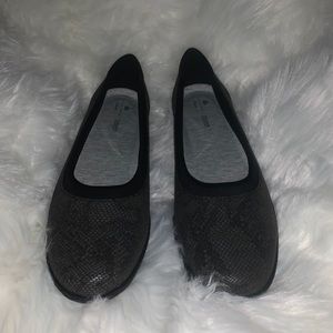 Women’s Slip On Shoes